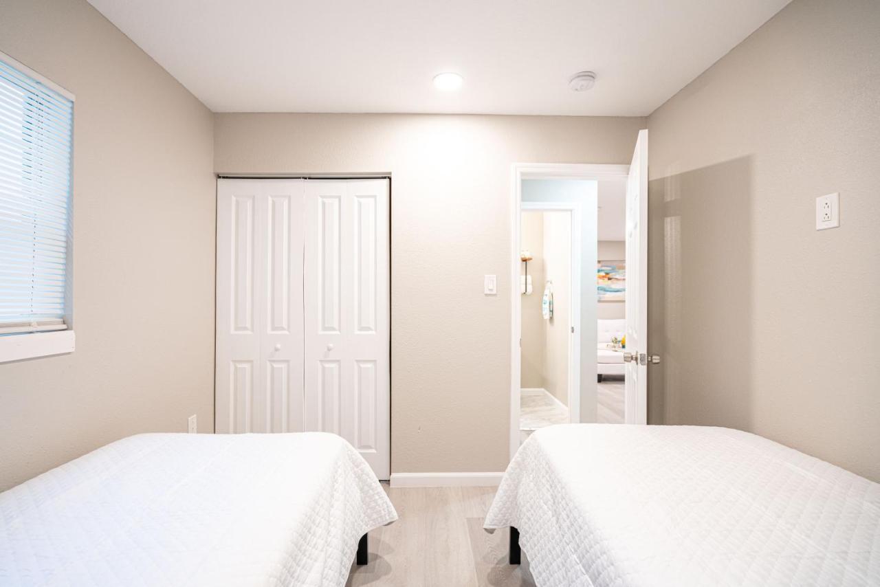 University Serenity Suites Tampa Exterior photo